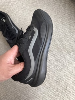 VANS MTE UltraRange Black With Grey - Men s size 10.5