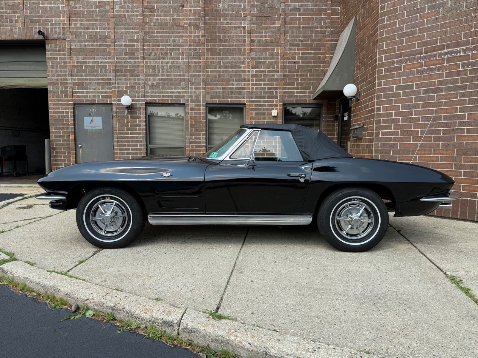 1963 Black Chevrolet Corvette   | C2 Corvette Photo 4