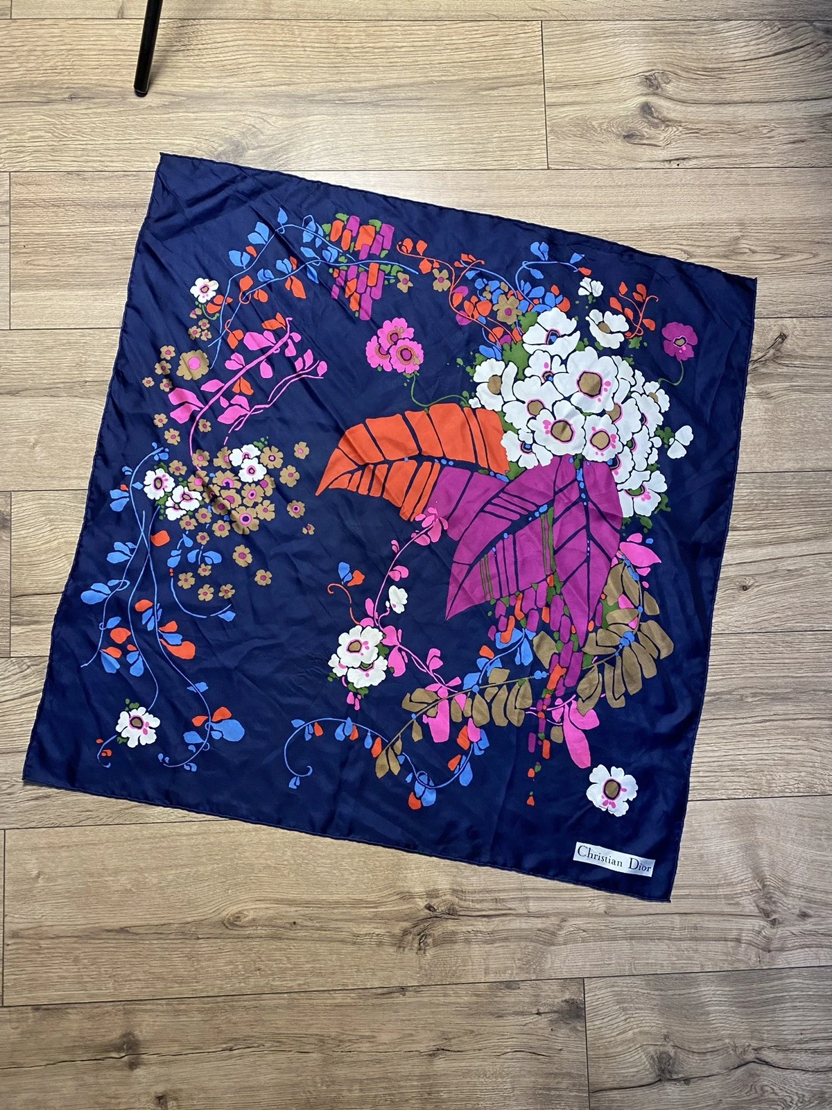Foulard en soie Dior bon état bleu, soie