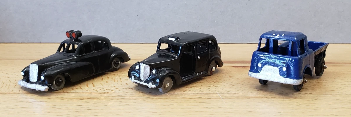 お値下げ！美品　DINKY TOYS プリムス　USA TAXI ミニカー お値下げ！美品 DINKY TOYS プリムス USA TAXI ミニカー Dinky Taxi