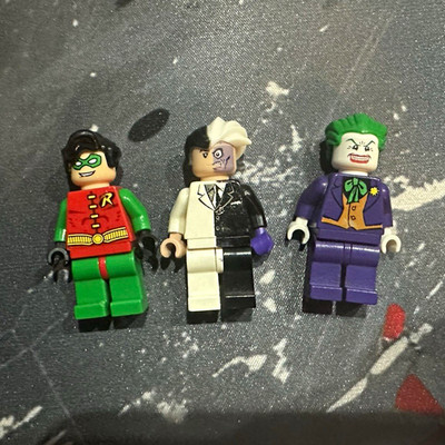 LEGO Minifiguren Konvolut 3 Figuren: Robin Joker / Two Face 7781/7782/7783