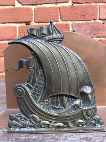 ARTS & CRAFTS BRASS LETTER RACK WITH VIKING LONG SHIP DESIGN EARLY 20thC - Picture 1 of 12