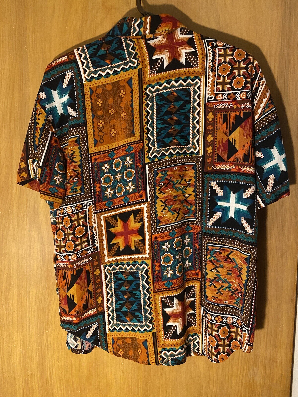 Abstract Aztec Southwestern Pattern Colorful Butt… - image 2