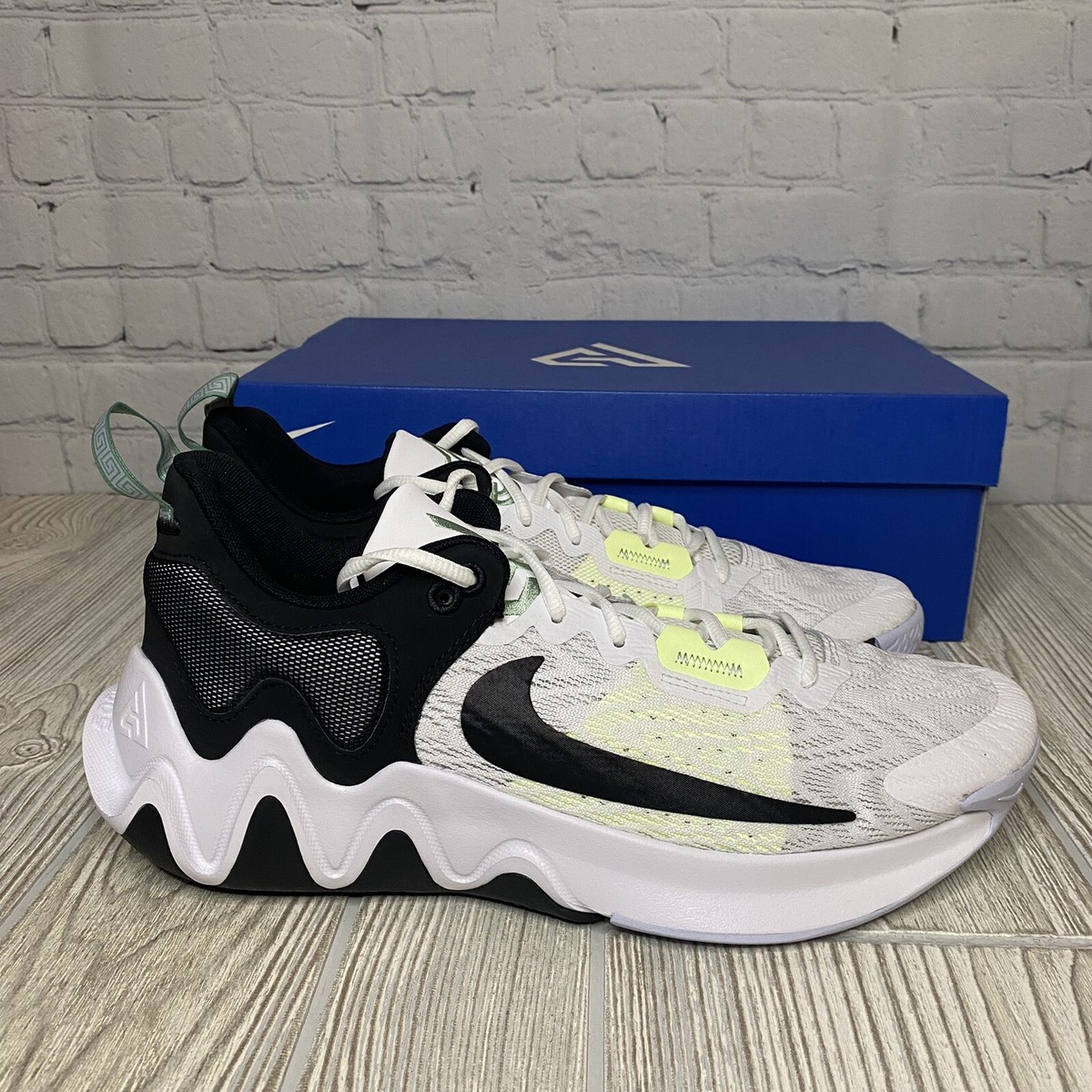 NIKE Giannis Immortality 2 Basketball Shoes 11.5 no box Men Nike Giannis Immortality 2 Basketball Shoes Black Red  main image 2