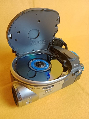 Nice Retro Vintage Sony Mini DVD Camcorder . For Parts Only - Picture 5 of 8