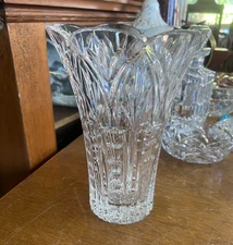 Waterford Crystal Cloister Vase 10" Tall Scalloped Top Gallery Collection ESAS
