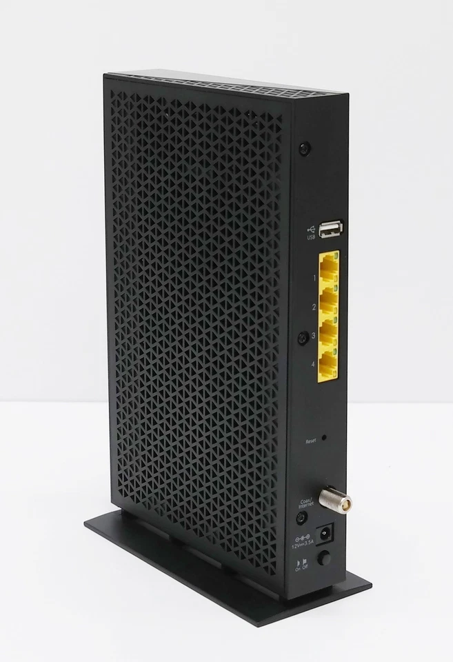 NETGEAR Dual-Band AC1750 Router with 16 x 4 DOCSIS 3.0 Cable Modem - Black - Image 3 of 4