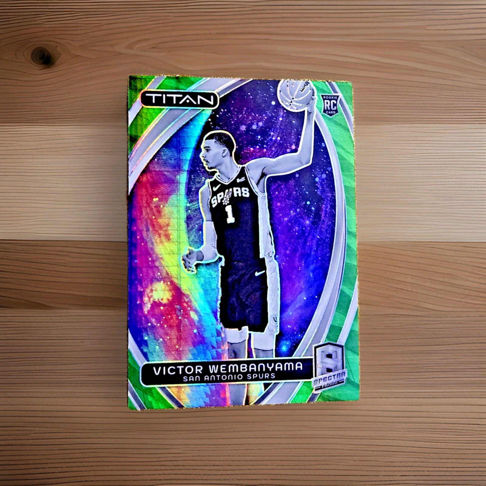2023-24 Victor Wembanyama Spectra Titan RC Green Hyper Prizm Rookie /75 MINT #8 view 3