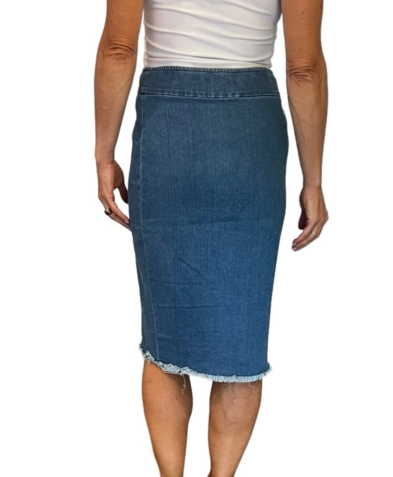 FALDA LÁPIZ ELÁSTICA AVENUE MONTAIGNE AZUL DENIM PULL ON DOBLADILLO DESHILACHADO F1236 2 Foto 4 de 4