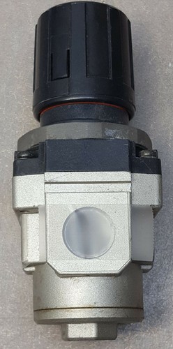 Regolatore pneumatico SMC NAR3000-N03, uscita 0,5 ~ 0,85MP - Foto 6 di 9