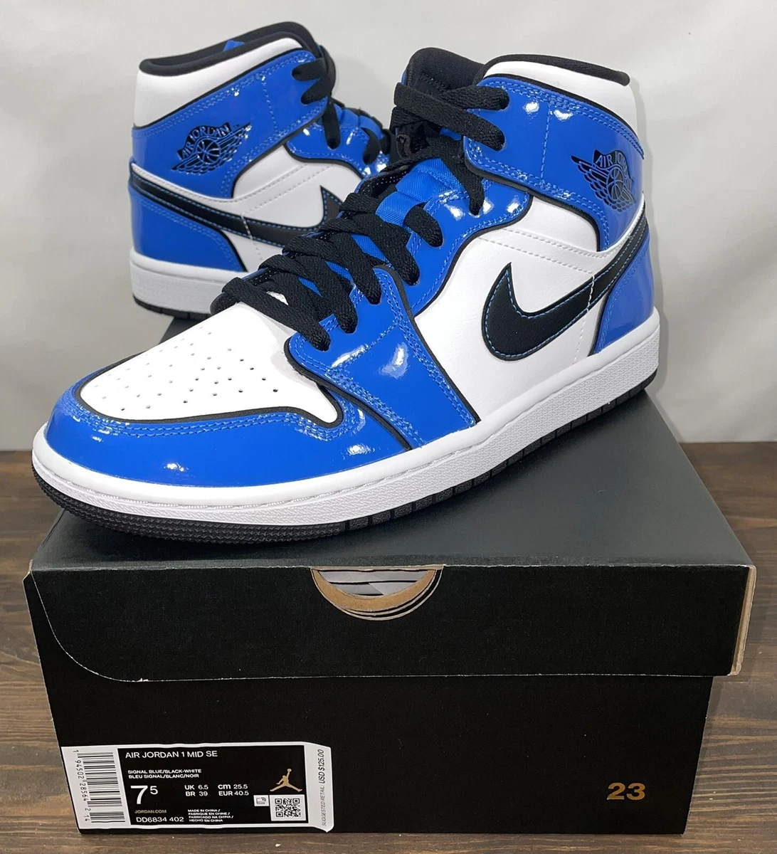 Air Jordan 1 Mid SE Signal Blue