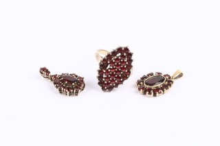 Silver Garnet Antique Jewelry Set Pendants Ring Gold Tone Cluster x3 8.49