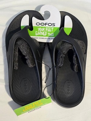OOfos Recovery Sandals