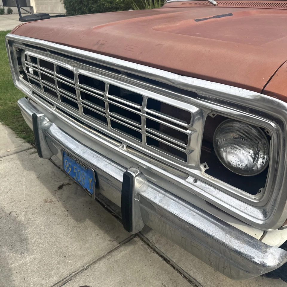 Camión Dodge W100 W200 D100 D200 84-86 Foto 2 de 4