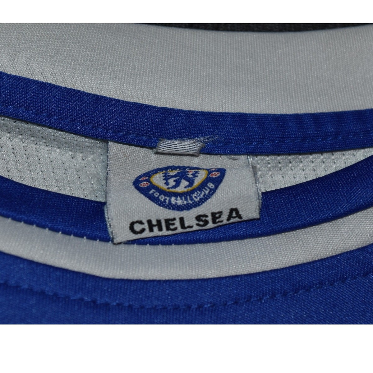 Chelsea Football Club Men's Large Long Sleeve Jersey Samsung