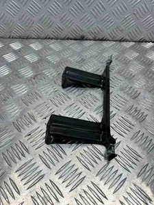 BMW X5 F15, F85 Kotflügelhalter vorne rechts 7294552 3.00 Diesel 210kw 30521197