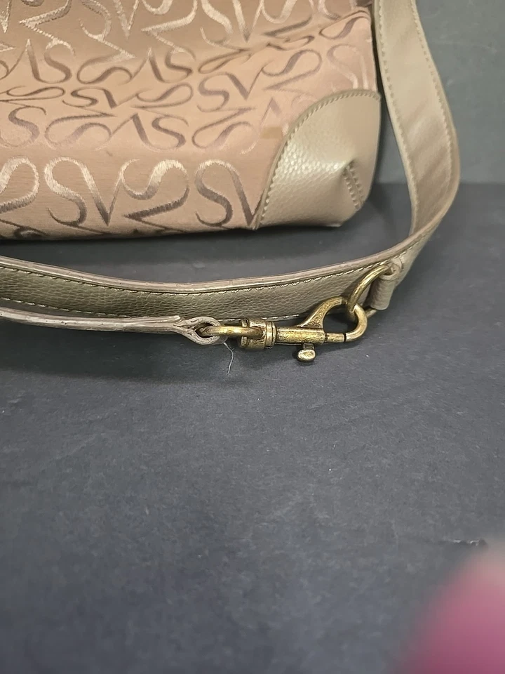 Bolsa tiracolo Simply Vera logotipo monograma - Imagem 4 de 4