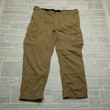 Duluth Trading Co Cargo Pants Size 2XL Beige Cargo Midweight Nylon Quick Dry