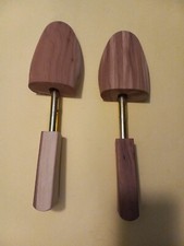 Rochester Shoe Tree Company Pre-Owned Cedar Shoe Tree
