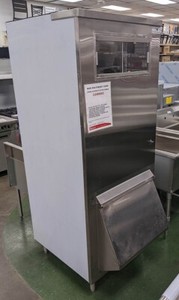 MGR Equipment SP-1030-SS-DMG-0800 Ice Bin, 30-1/4"W x 31"D 78"H, upright
