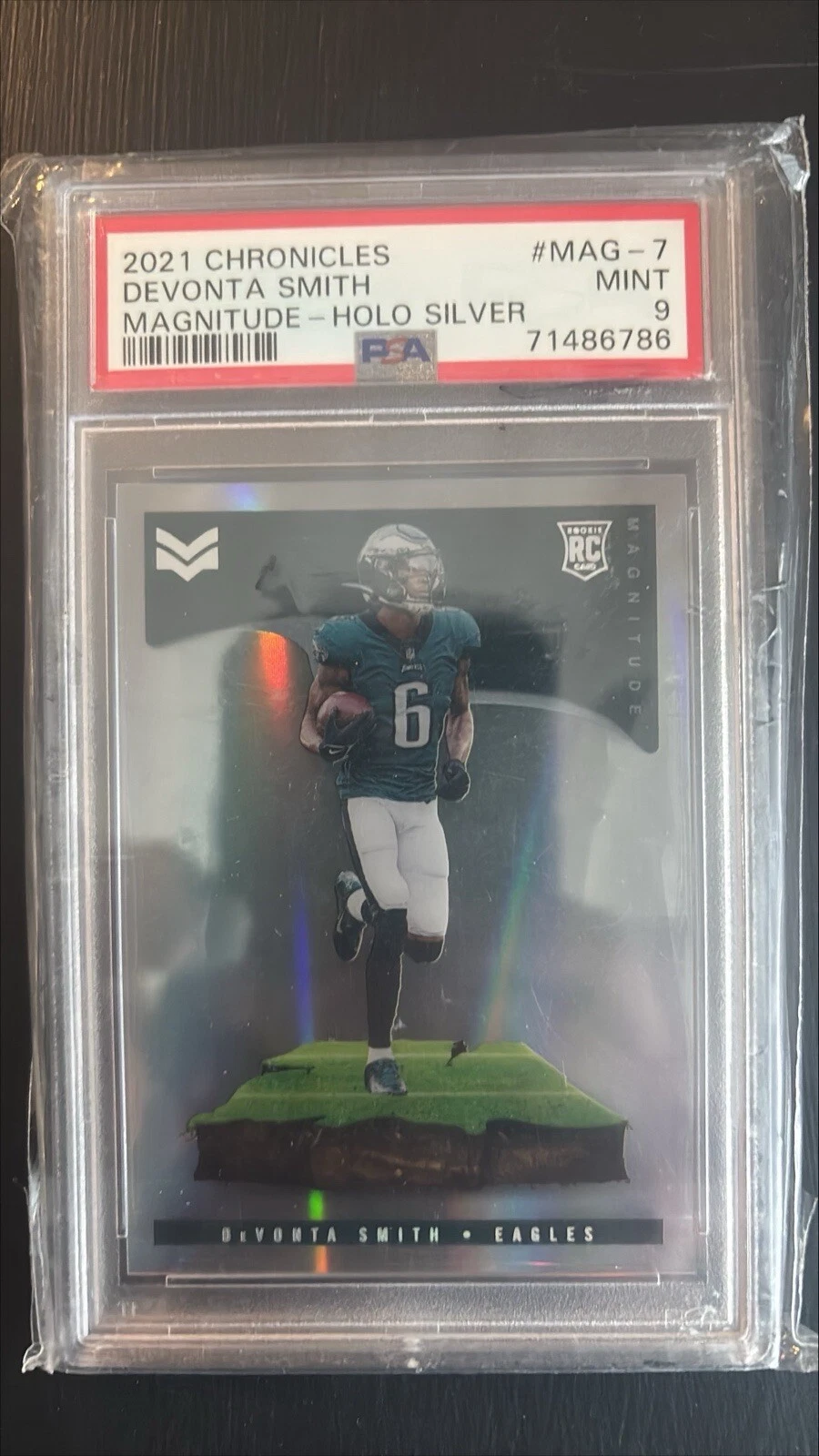 DeVonta Smith Panini Chronicles Magnitude #MAG7 Holo Silver