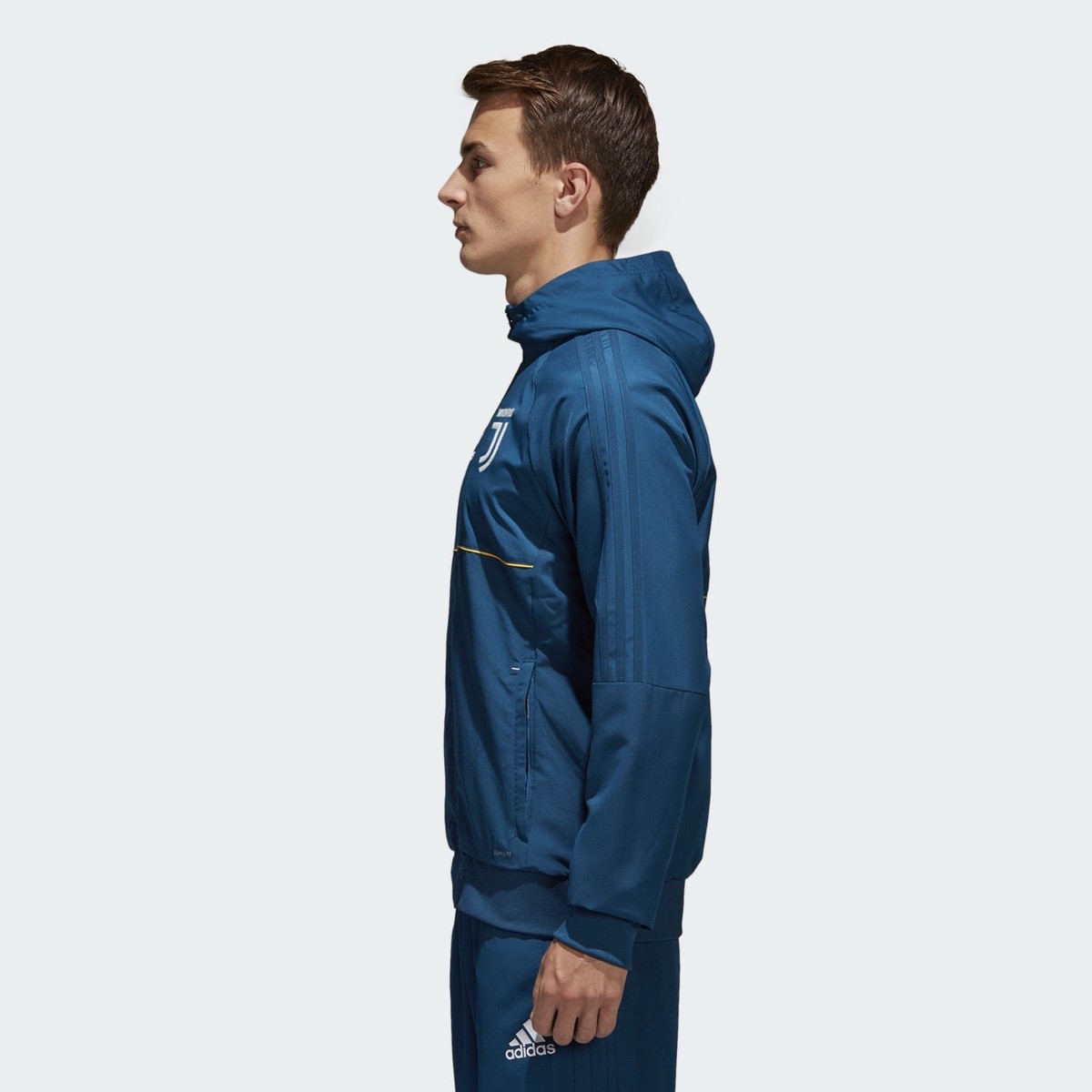 adidas Juventus プレゼンテーションジャケット juventus-adidas-training-