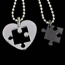 Partnerkette HERZ Puzzle Edelstahl 2 Partner Anhänger schwarz + 2 Kugelketten