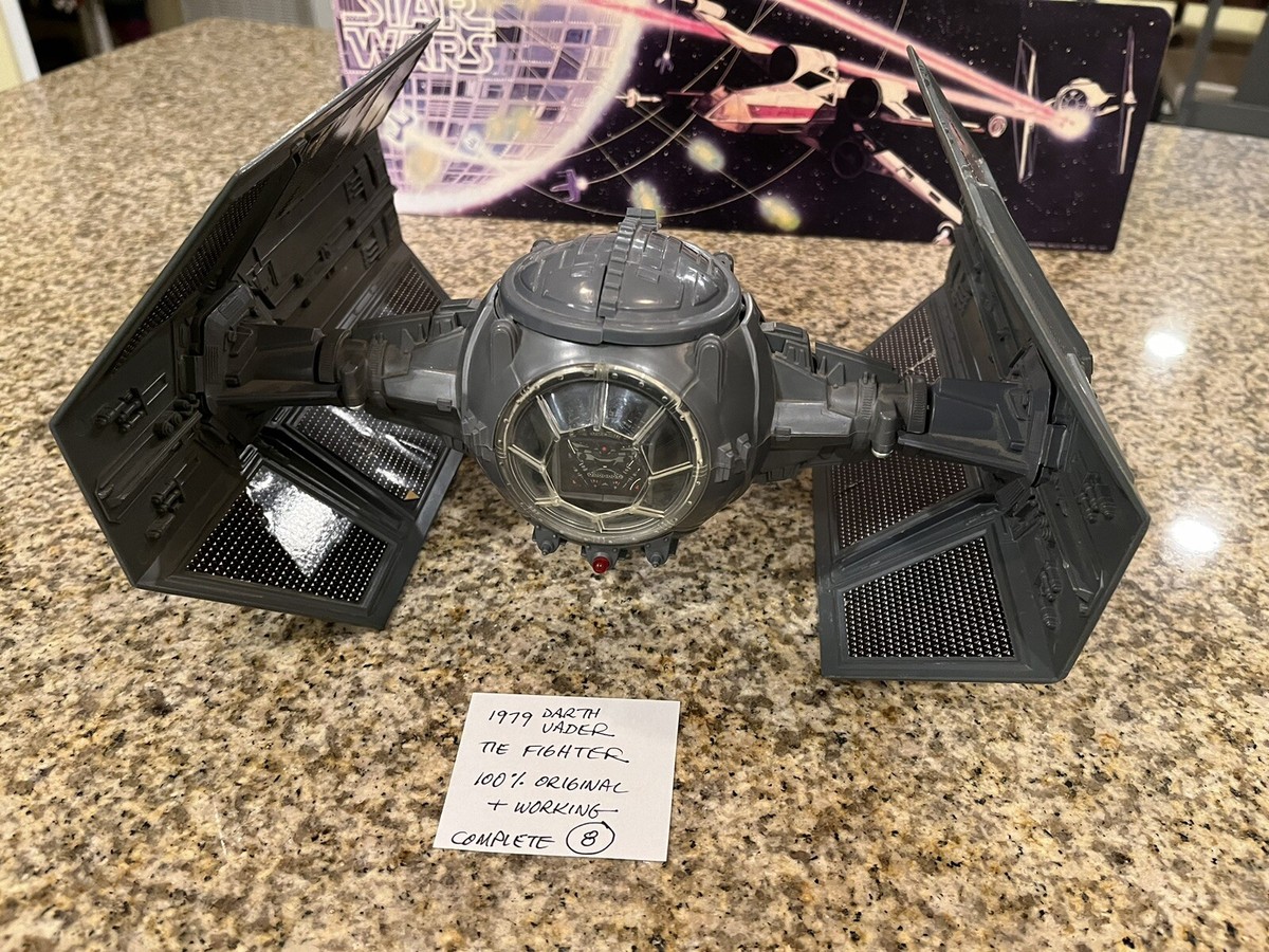 Kenner/STARWARS·DARTH VADER'S TIEFIGHTER Darth Vader TIE Fighter - Complete in Box Vintage Kenner