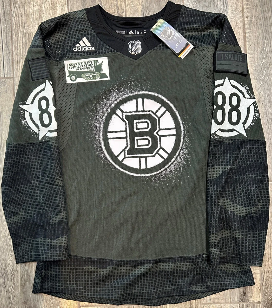 David Pastrnak Boston Bruins signed Authentic Jersey Military