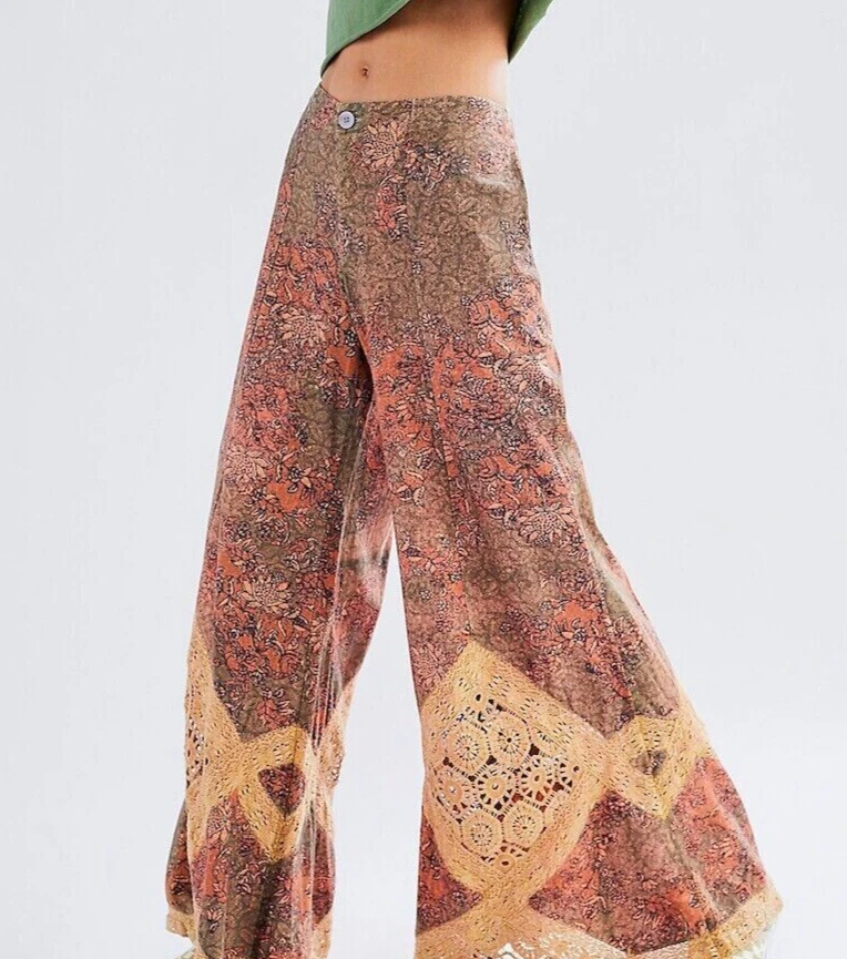 Free People NWT Size Small 6 Crochet Boho Billowy Wide Legged Flares NEW Pants