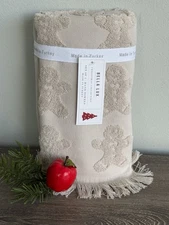 Bella Lux Christmas Holidays Gingerbread 100% Cotton Hand Towels Set of 2  NEW!