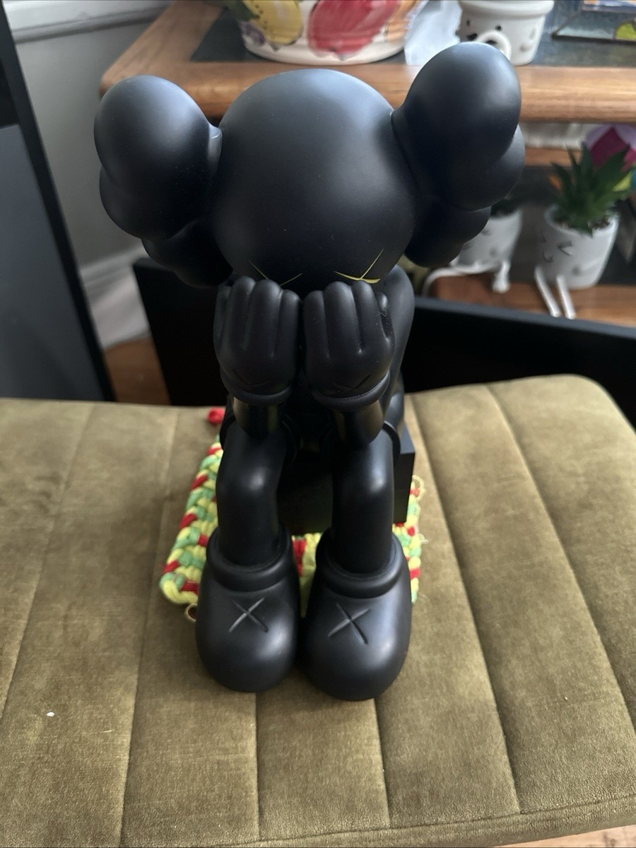 MEDICOM TOY - kaws passing through black 未開封 Kaws Figure Companion Vinyl Passing Through 2007 Black