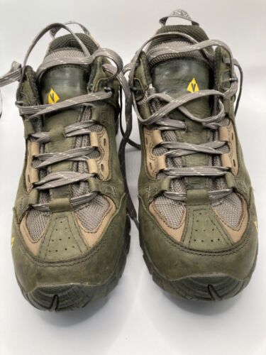 Men’s Vasque goretex size 8 walking shoes brown colour Vibram great soles - Picture 8 of 9