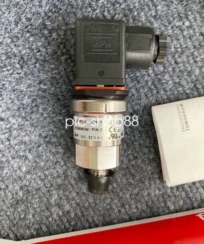 New in box Danfoss MBS 3000 060G6506 Pressure Transmitter - Picture 2 of 4