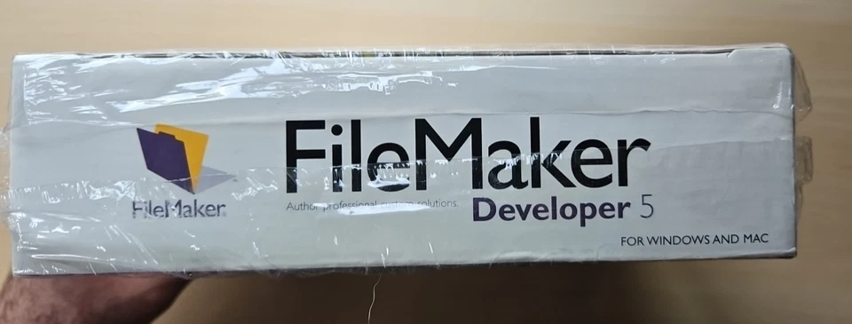 FileMaker Developer 5 Windows Mac Database Software - New in Box - Image 3 of 4