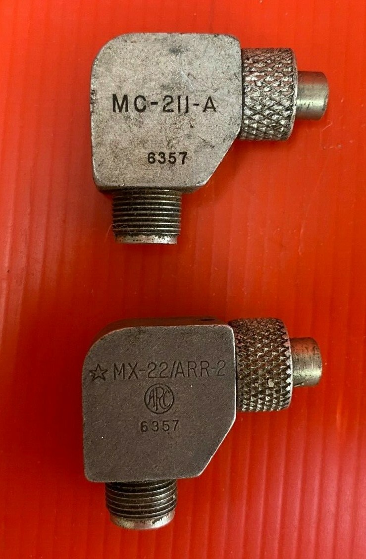 MX-22 ARR-2  & MC-211-A  MILITARY RADIO TUNING CABLE RIGHT ANGLE ADAPTER