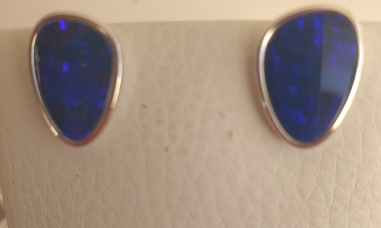 Picture 1 of 5