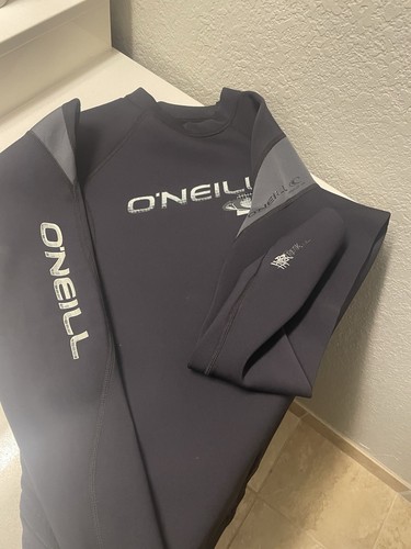 USED O'Neill Hyperfreak Wetsuit Top 1.5MM Neoprene Skin Size XL Ultraflex DS