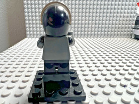 Vintage LEGO Dino Attack Minifigure - Specs tool vest torso - DIN003 from 7477