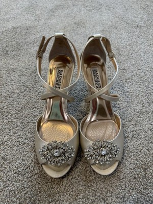 Badgley Mischka Abigail Ivory Stain Crystal Embellished Wedge Sandals Size 6.5