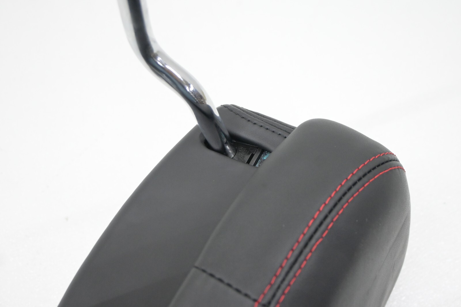 ⭐ 08-17 Maserati Quattroporte Front Seat Headrest Leather Black & Red Oem
