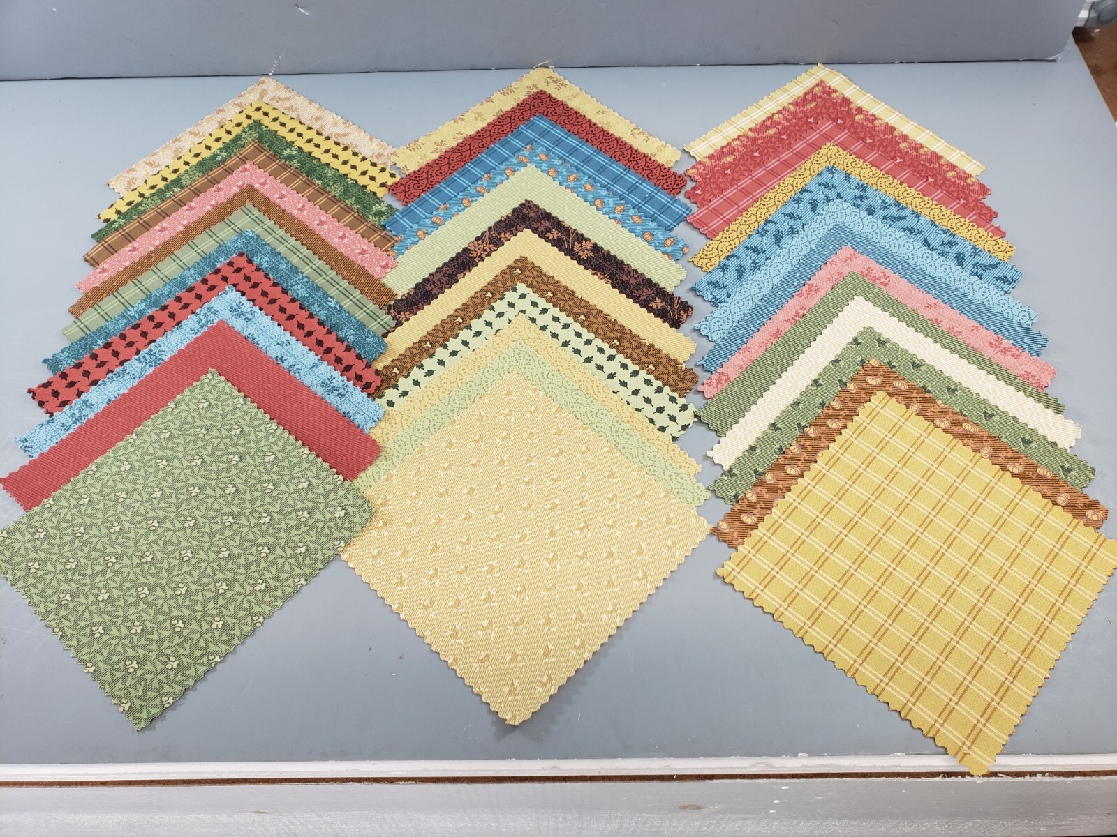 38 pieces Country Essentials Fall Charm Pack QUILT FABRIC Kit 1073 eBay