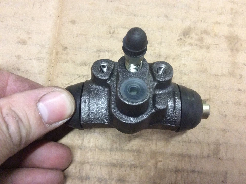 NEW ARI 84-14400 Drum Brake Wheel Cylinder Rear - Fits 81-89 Mazda 87-89 Mercury - Image 4 of 4