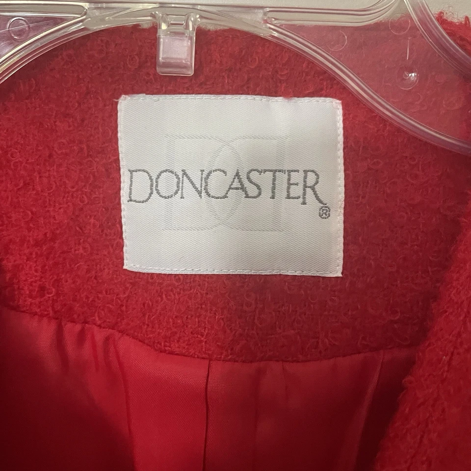 Vtg Doncaster 80's Blazer Jacket Red Gold Tone Buttons Wool Boucle Women's 14 - Image 2 of 4