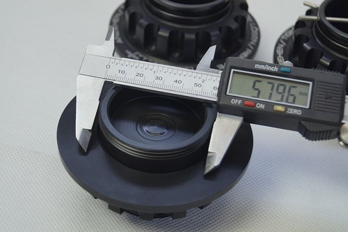 Tuercas hexagonales Centerlock para tapa central a radiocontrol BBS RS 15 16 17 18 19"" hilo grande 71 mm - Imagen 8 de 8