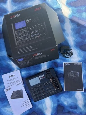 AKAI Professional XR20 Beat Production Center - Original Packaging, Power Supply