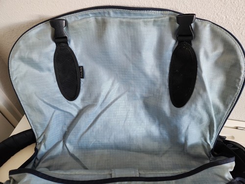 Crumpler Umhängetasche 'Sticky Date' groß - blau/rot - Bild 7 von 17