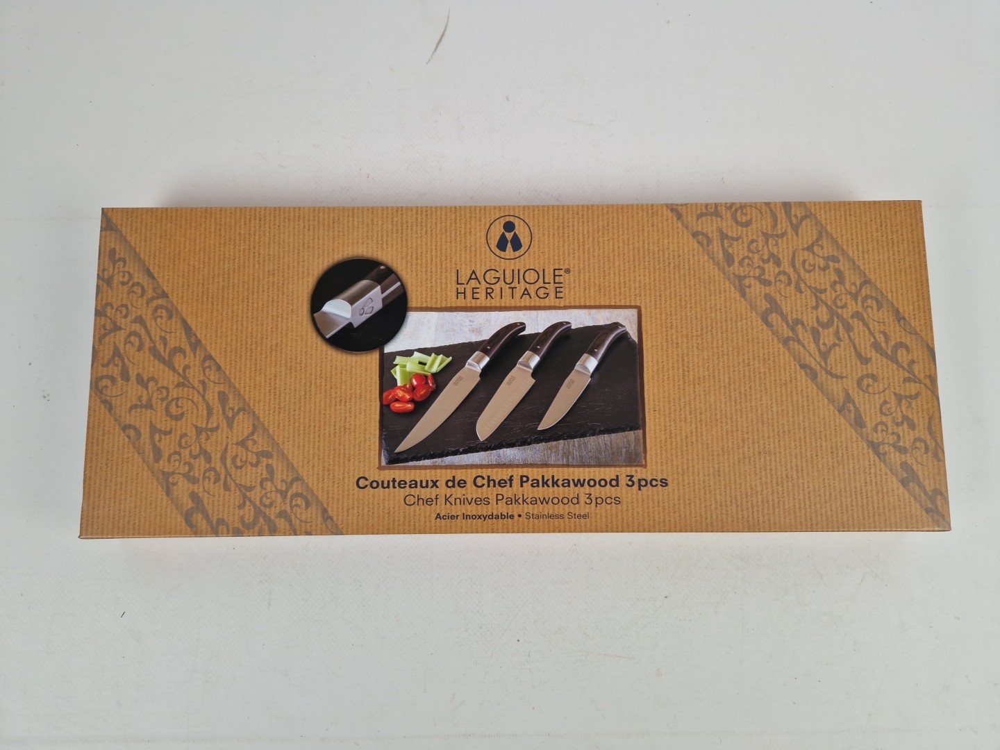 Couteaux LAGUIOLE acier inoxydable et bois de pakka | Coffret cadeau idéal pour les amateurs de viande