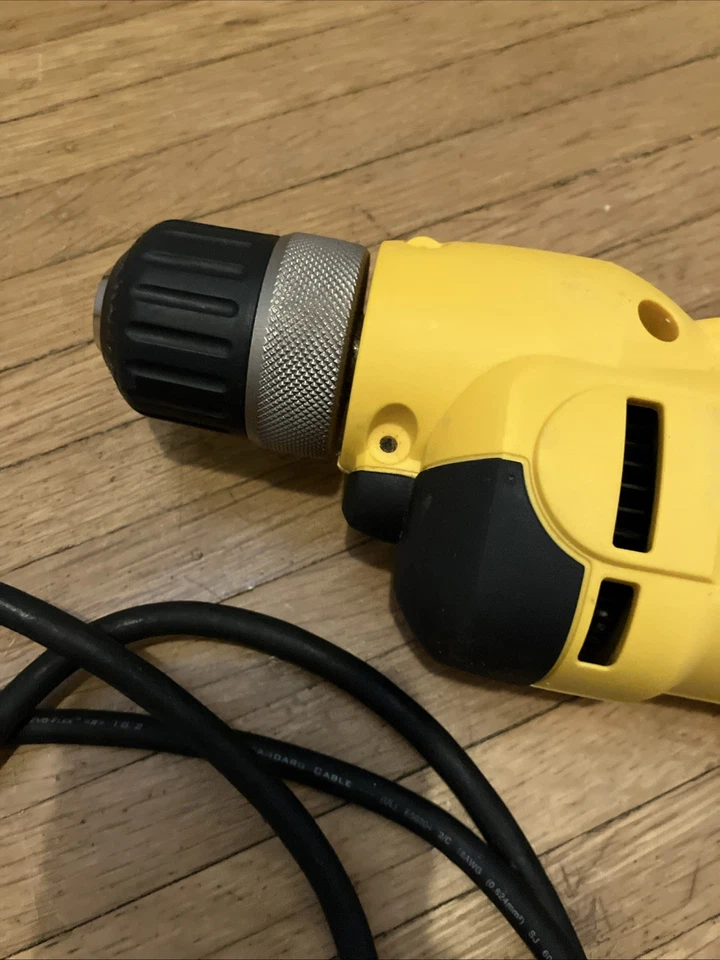 Taladro eléctrico delantero/reverso Dewalt DWD110 3/8 Foto 2 de 4