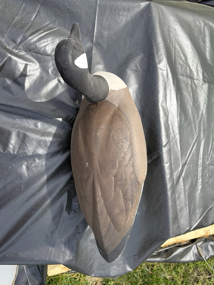 23” Canadian Goose Hunting Floating Water Decoy Vintage - Image 3 of 4